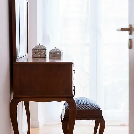 2 Stylish Flat At Bairro Alto-principe Real