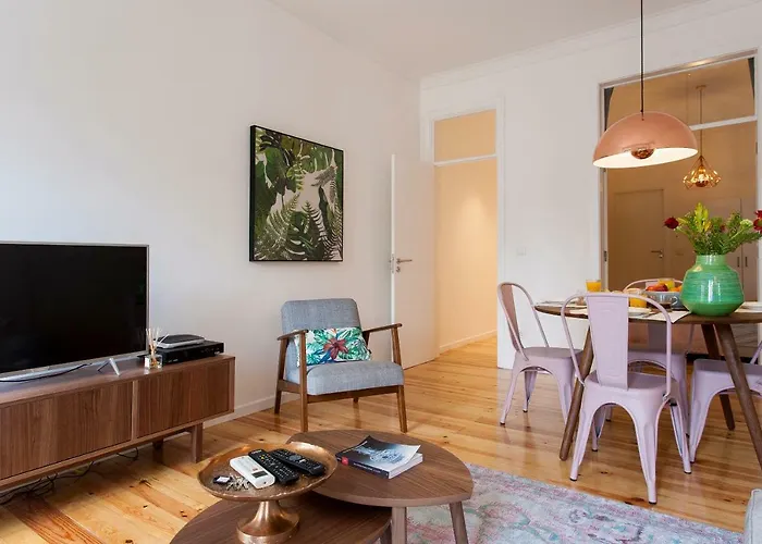 Apartamento 2 Stylish Flat At Bairro Alto-principe Real