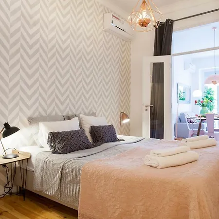 2 Stylish Flat At Bairro Alto-principe Real Апартаменти Лісабон