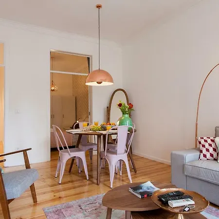 2 Stylish Flat At Bairro Alto-principe Real * 리스본